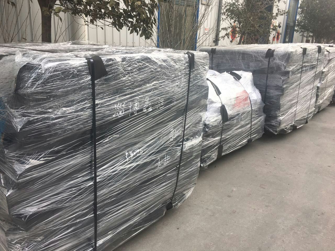 球磨機橡膠襯板